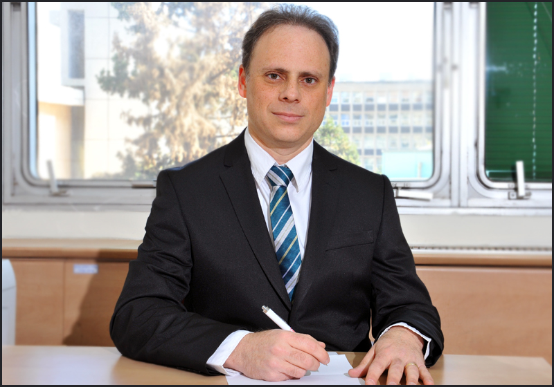 דר. אוריאל כץ - מומחה באלרגיה, אימונולוגיה ורפואה פנימית